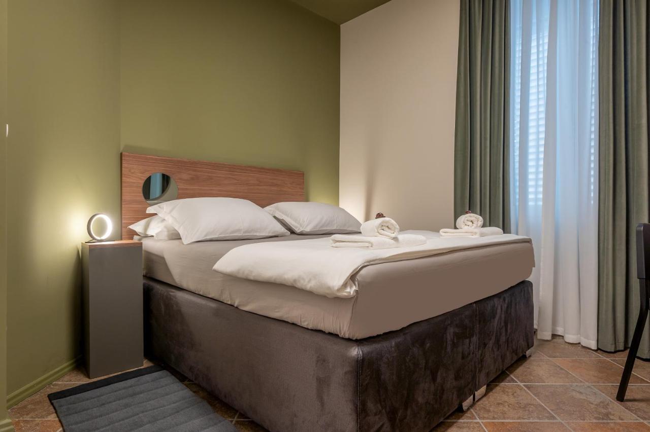 Green, Deluxe Two Bedroom Suite 斯普利特 外观 照片